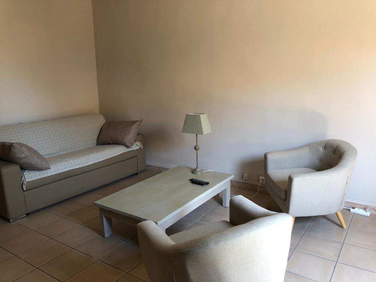 Aux Pieds Des Arenes Apartment Arles Ngoại thất bức ảnh