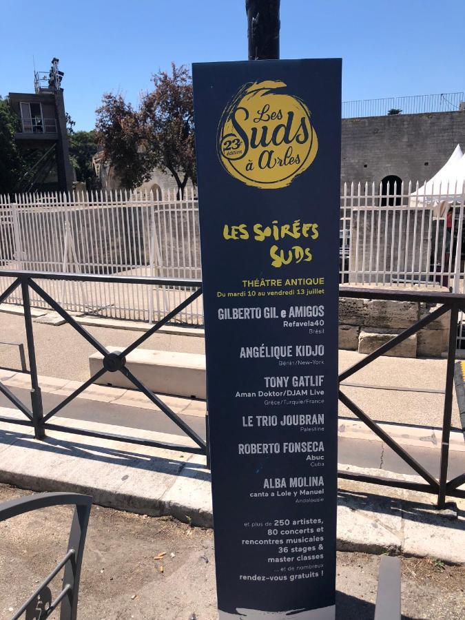 Aux Pieds Des Arenes Apartment Arles Ngoại thất bức ảnh