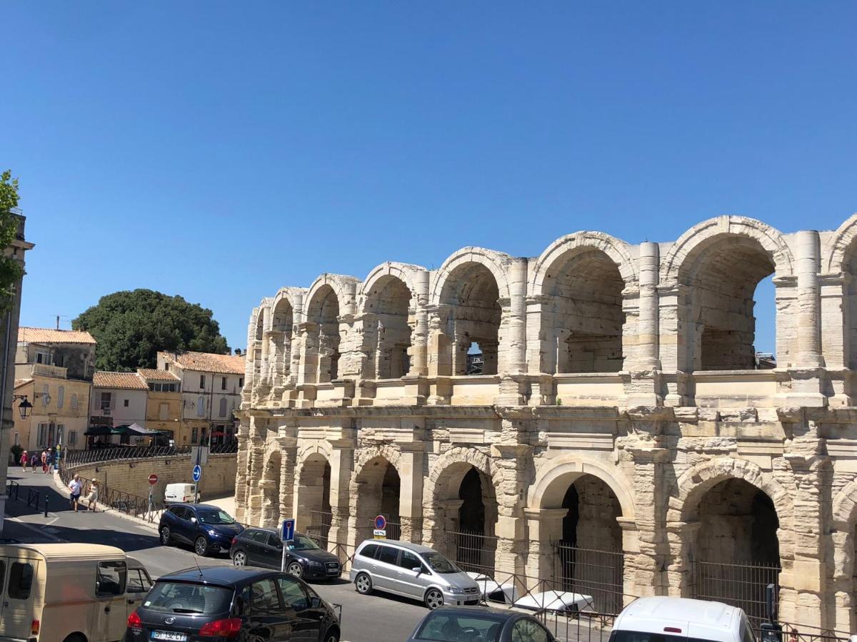 Aux Pieds Des Arenes Apartment Arles Ngoại thất bức ảnh