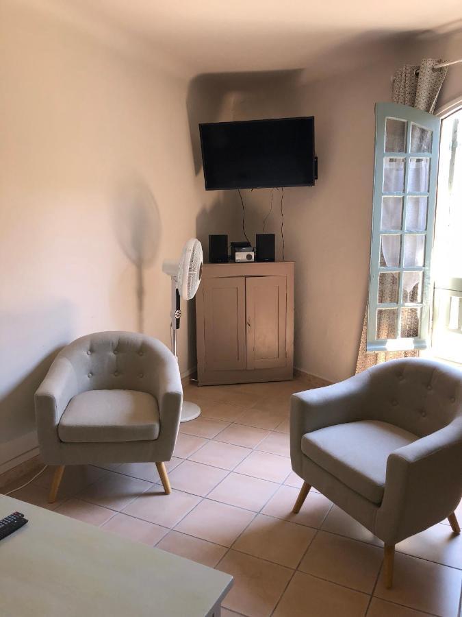 Aux Pieds Des Arenes Apartment Arles Ngoại thất bức ảnh